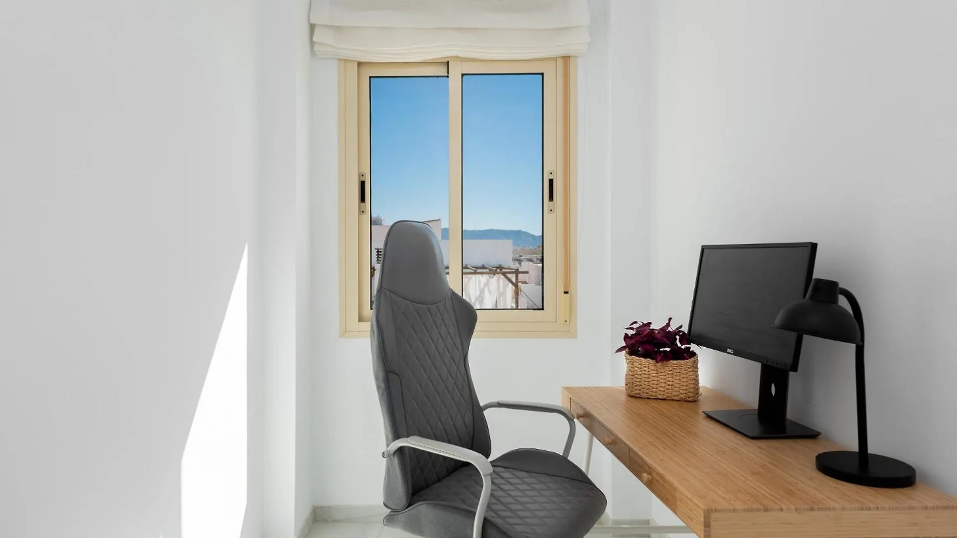 Casco Antiguo Terraza Y Vistas Al Mar Playa A Pie 1B Apartment Nerja