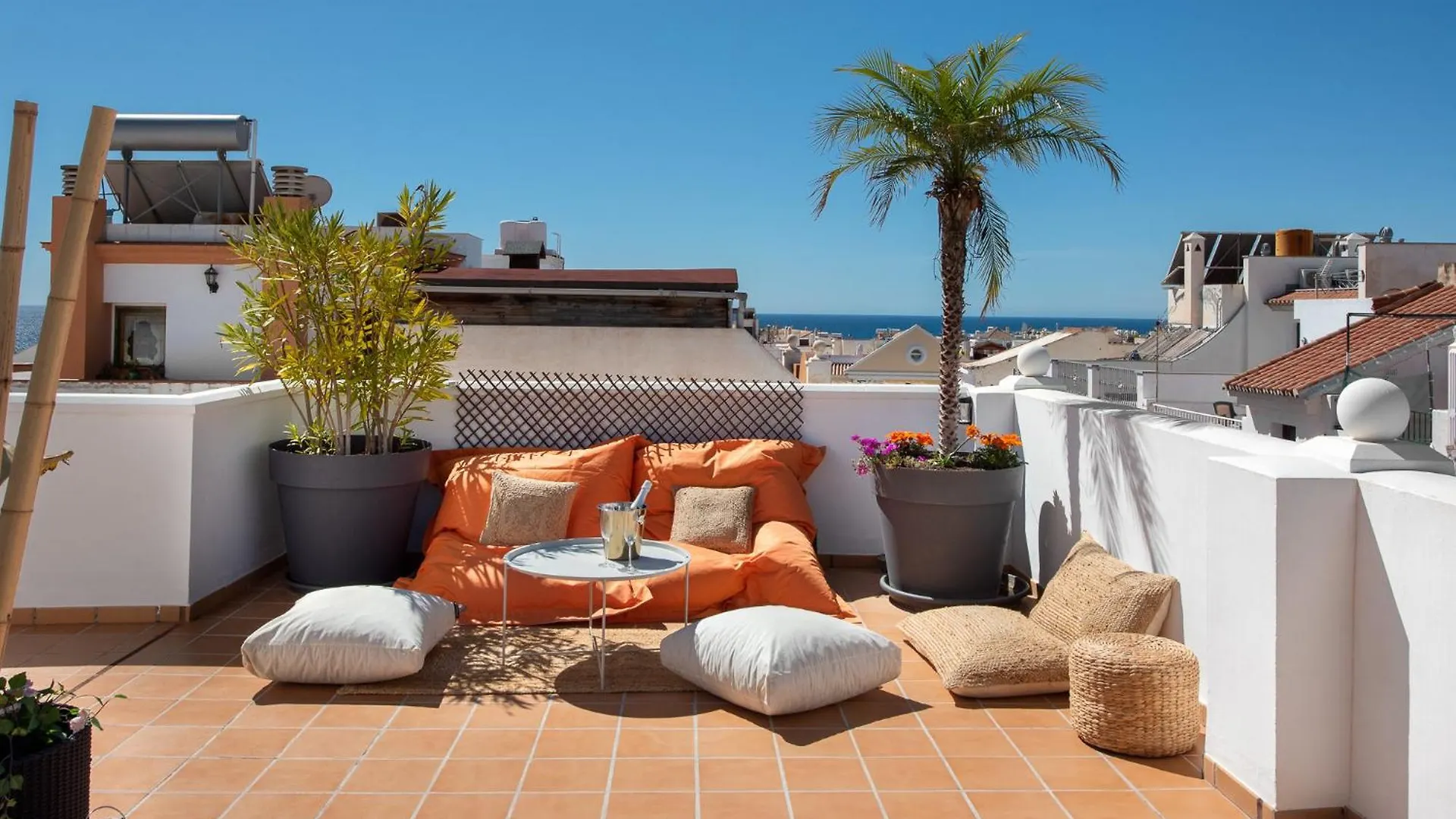 Casco Antiguo Terraza Y Vistas Al Mar Playa A Pie 1B Apartment Nerja Spain
