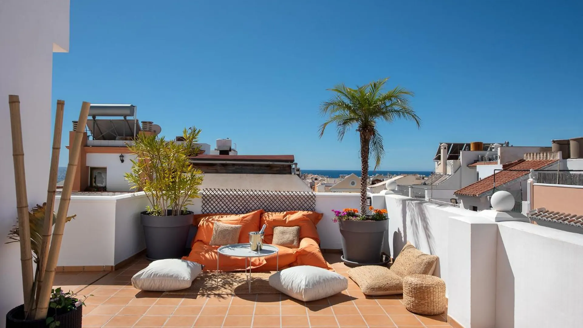 Casco Antiguo Terraza Y Vistas Al Mar Playa A Pie 1B Apartment Nerja Spain
